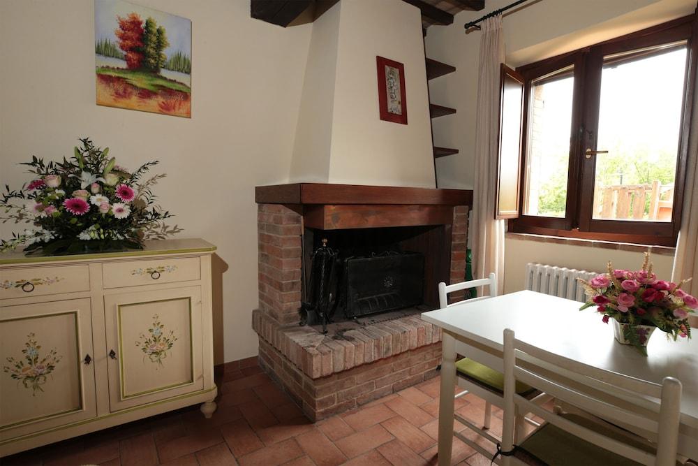 Il Castellaro Country House Perugia Exterior photo
